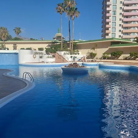公寓 On The Paraiso Playa, Sea Views