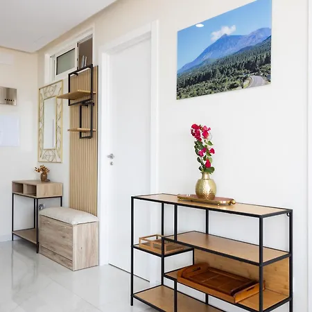 公寓 On The Paraiso Playa, Sea Views *